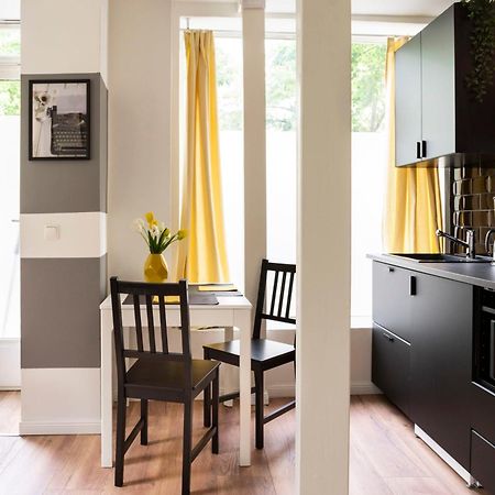Homely Loft Style Apartment In Berlin Wilmersdorf Berlim Exterior foto