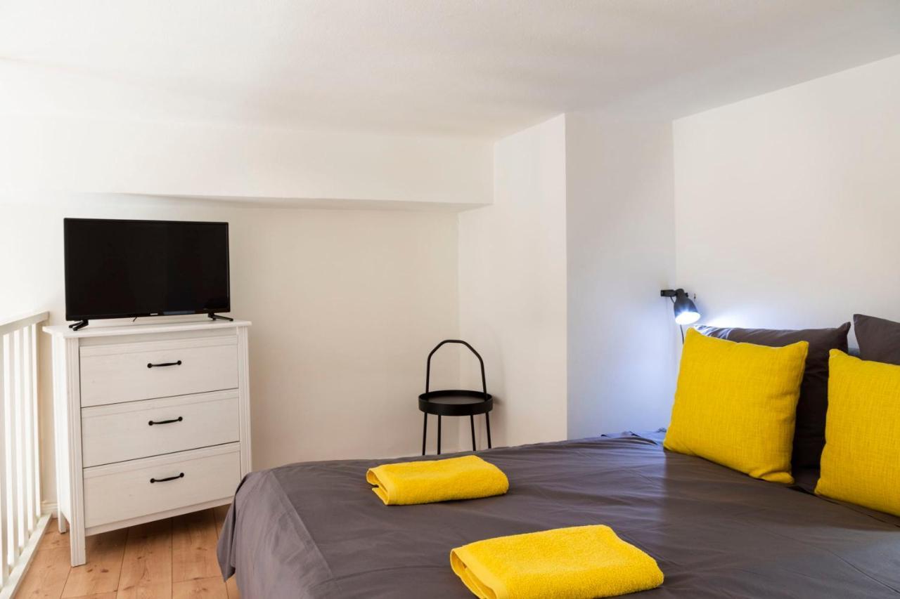 Homely Loft Style Apartment In Berlin Wilmersdorf Berlim Exterior foto