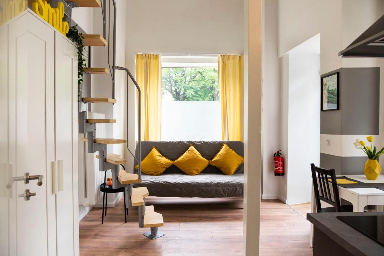 Homely Loft Style Apartment In Berlin Wilmersdorf Berlim Exterior foto