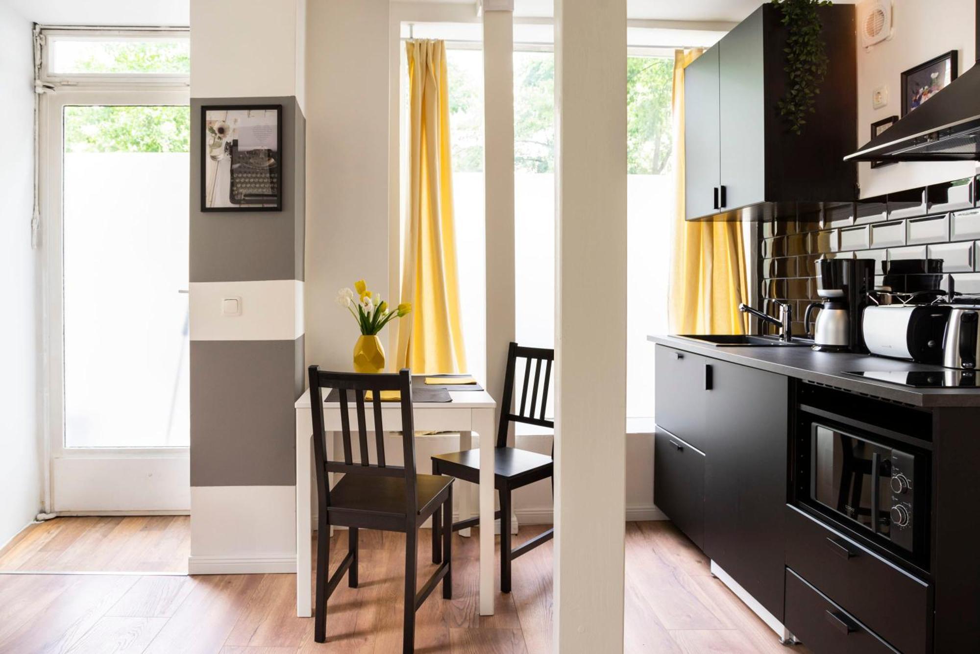 Homely Loft Style Apartment In Berlin Wilmersdorf Berlim Exterior foto